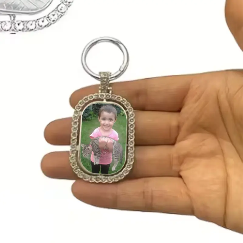 .breloc personalizat 2 fete, poza/ text din metal, model ya-05 06